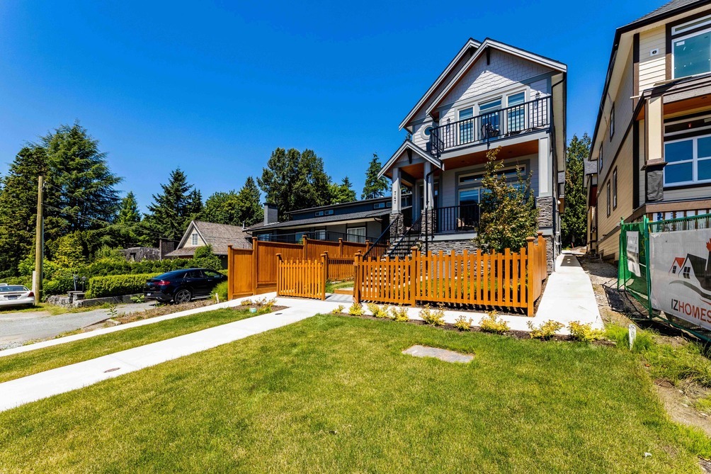 747 Edgar Ave